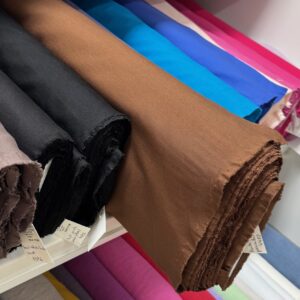 Veniv viskoos õhem pruunikas beež - Punta